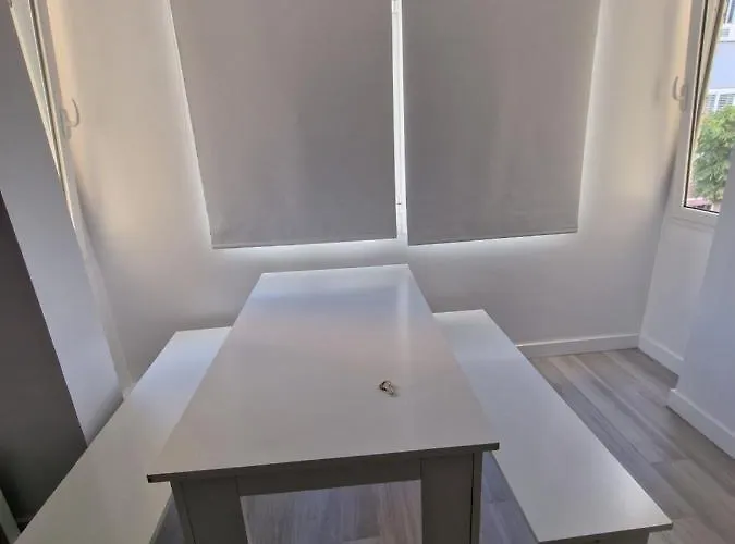 Apartman Guanarteme 33 *